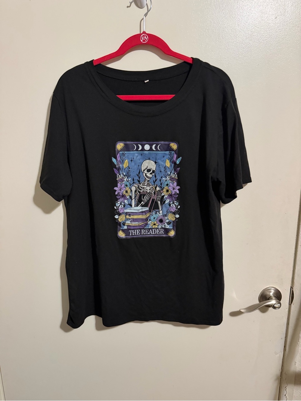 Black Graphic T-Shirt - The Reader Skeleton Print